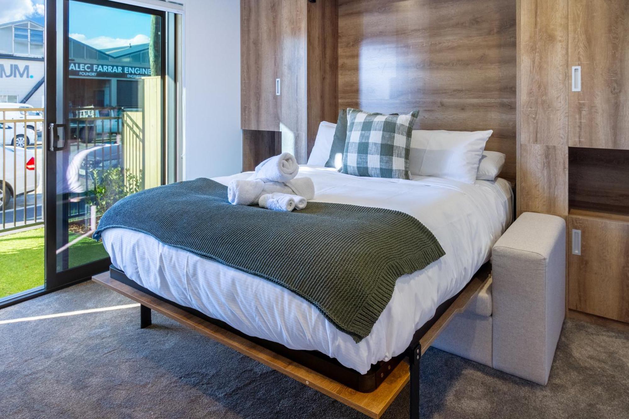 Single Level Studio Escape On Wilmer St - Central ไครสต์เชิร์ช ภายนอก รูปภาพ